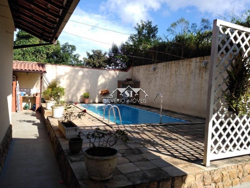 Casa à venda com 6 quartos, 600m² - Foto 35