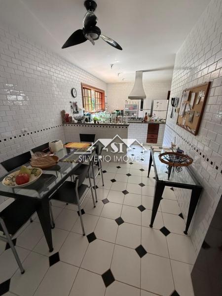 Sítio à venda com 6 quartos, 700m² - Foto 25