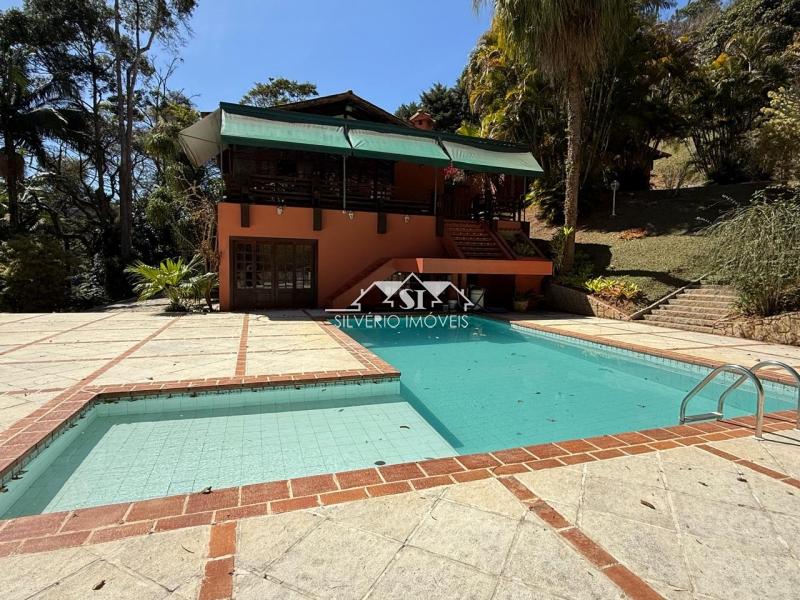 Sítio à venda com 6 quartos, 700m² - Foto 1