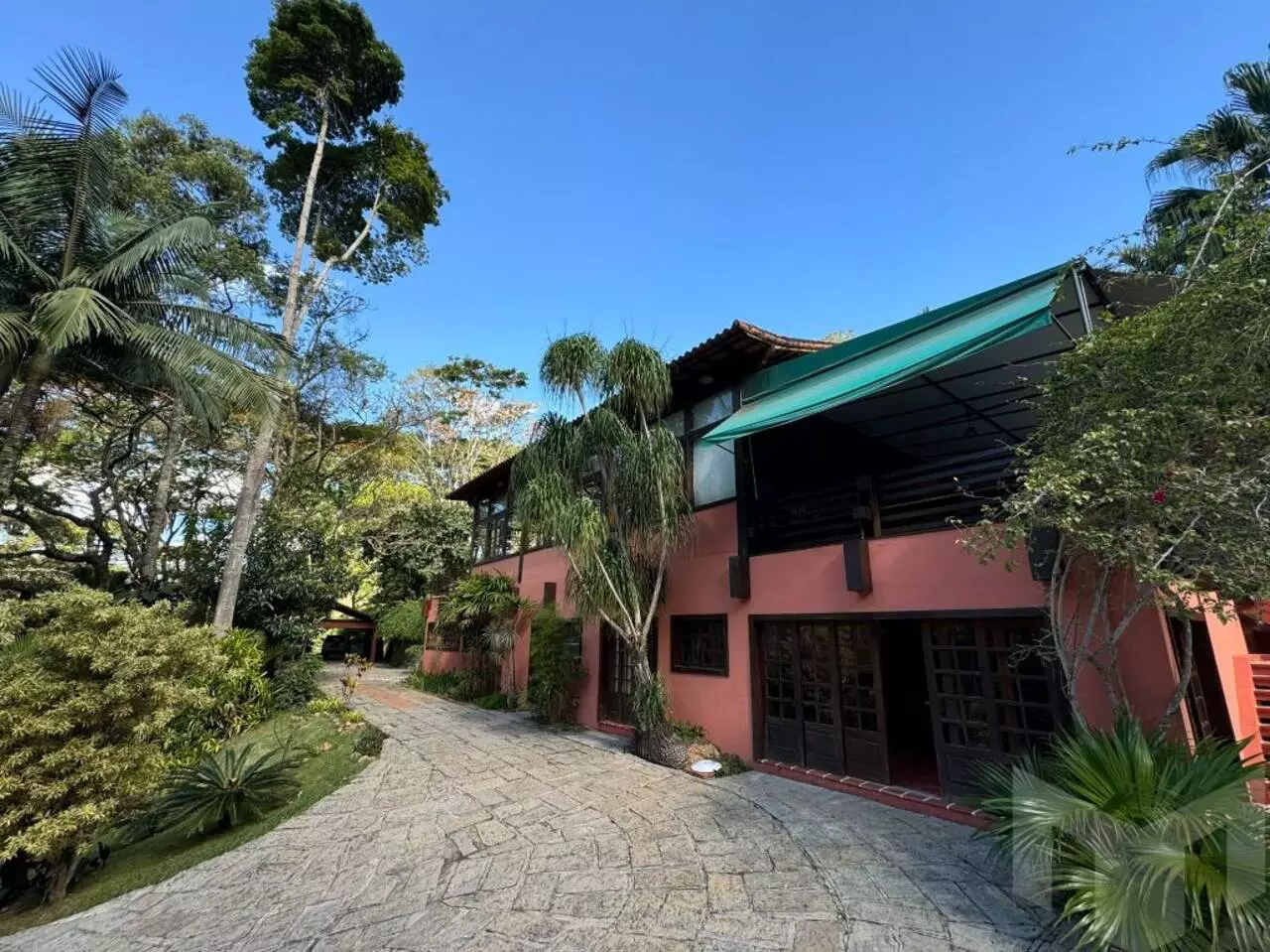 Sítio à venda com 6 quartos, 700m² - Foto 2