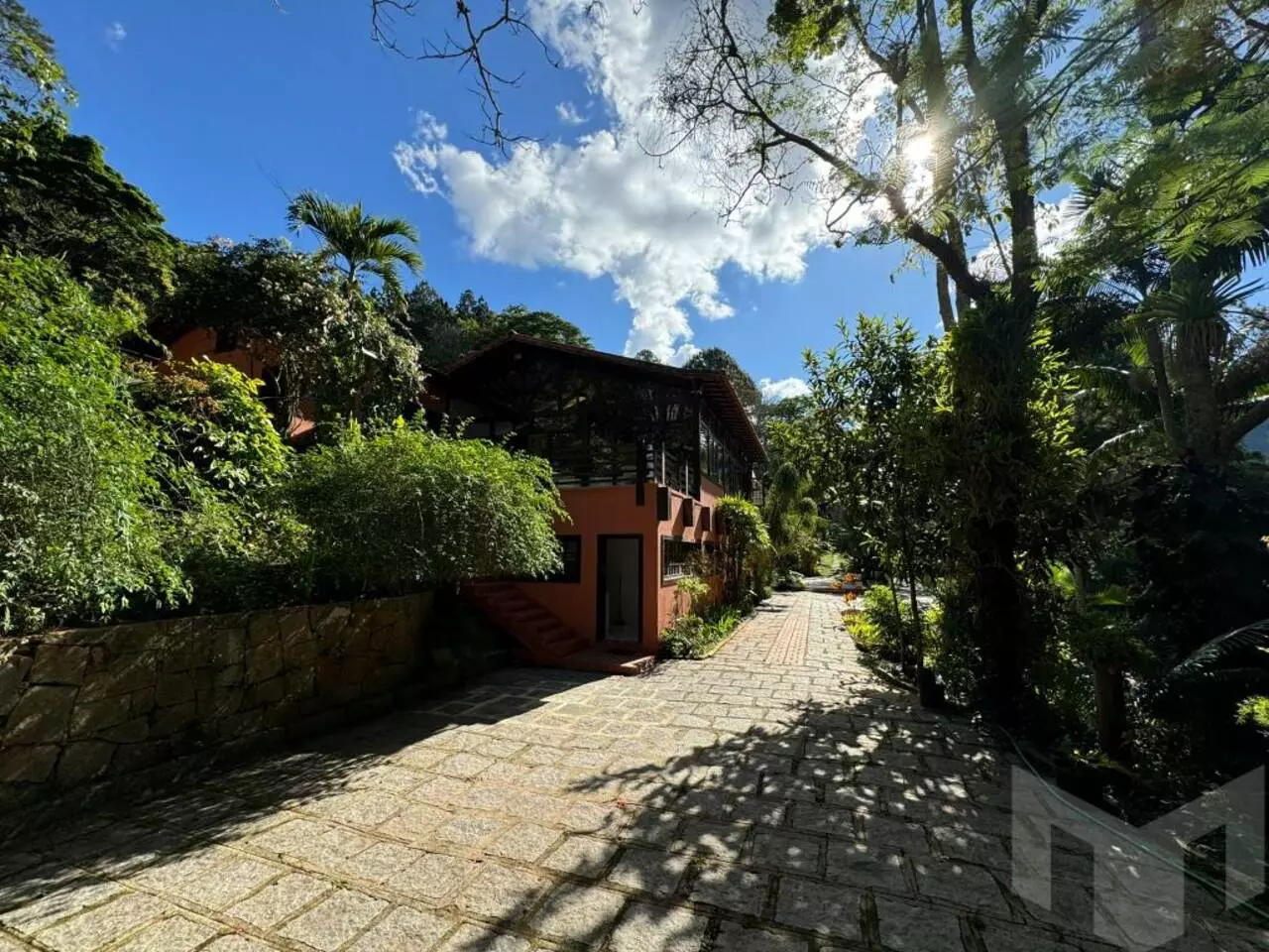 Sítio à venda com 6 quartos, 700m² - Foto 3