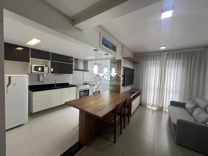 Apartamento para alugar com 2 quartos, 90m² - Foto 2