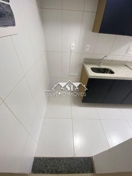 Apartamento à venda com 2 quartos, 62m² - Foto 13