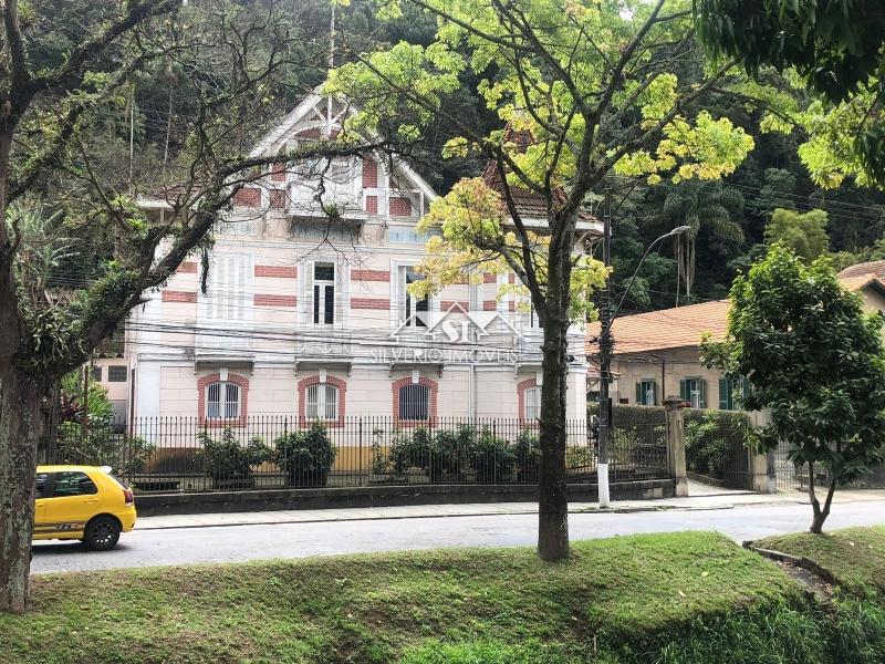 Casa em Centro - Petrópolis/RJ  - 42 Quartos
