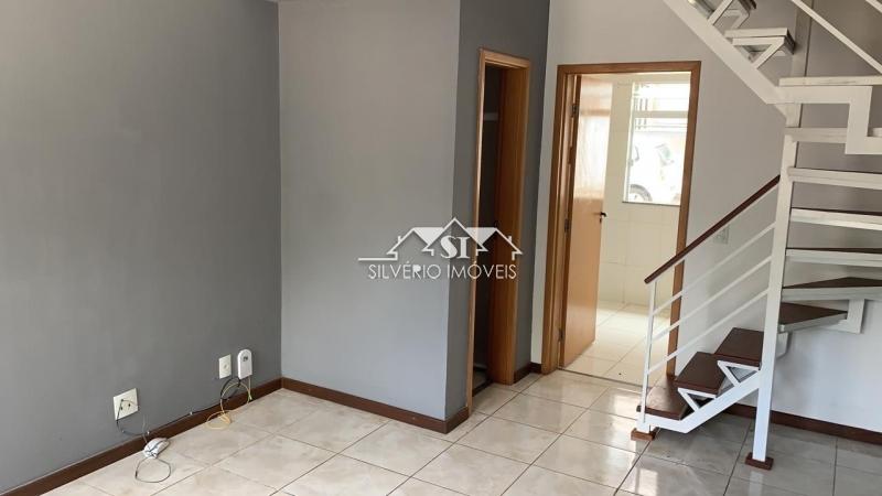 Apartamento à venda com 2 quartos, 70m² - Foto 4