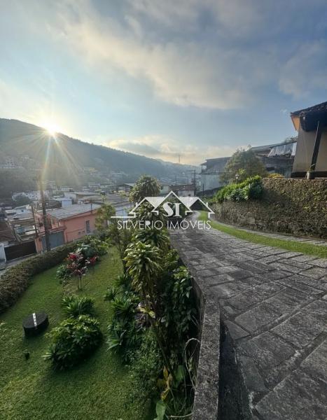 Casa à venda com 3 quartos, 400m² - Foto 18