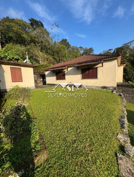 Casa à venda com 3 quartos, 400m² - Foto 3