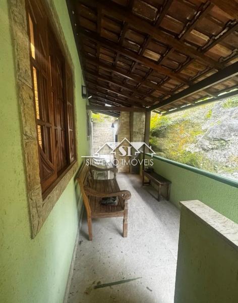 Casa à venda com 2 quartos, 150m² - Foto 3