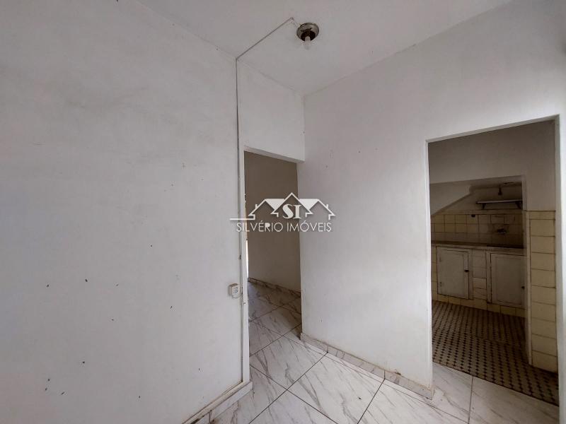Casa à venda com 1 quarto, 82m² - Foto 27