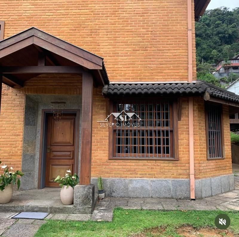 Casa em Castelânea - Petrópolis/RJ  - 4 Quartos