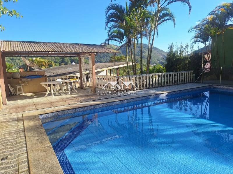 Casa em Bingen - Petrópolis/RJ  - 3 Quartos