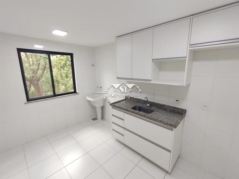 Apartamento para Alugar  à venda em Samambaia, Petrópolis - RJ - Foto 4