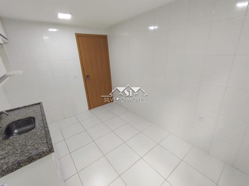 Apartamento para Alugar  à venda em Samambaia, Petrópolis - RJ - Foto 6