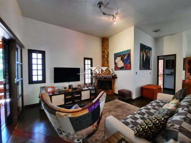 Casa à venda com 8 quartos, 700m² - Foto 16