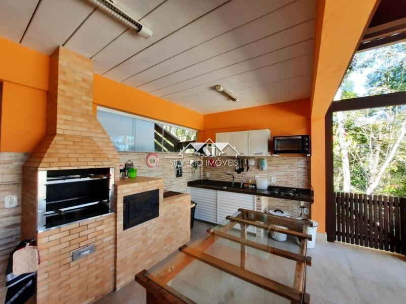 Casa à venda com 8 quartos, 700m² - Foto 36
