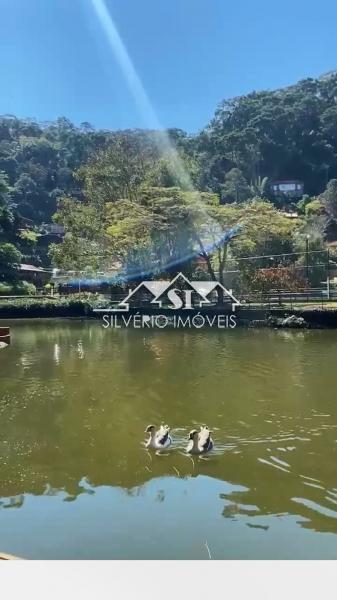 Casa à venda com 8 quartos, 700m² - Foto 10