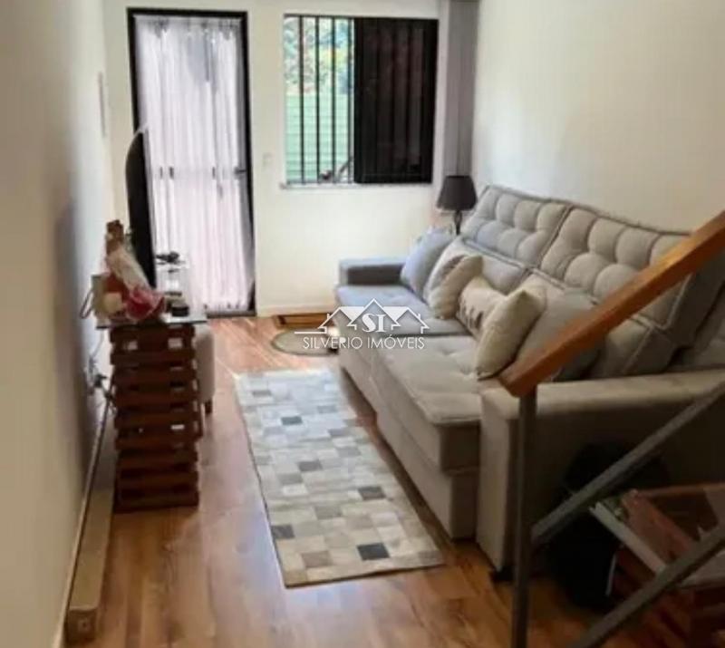 Apartamento à venda com 2 quartos, 70m² - Foto 4