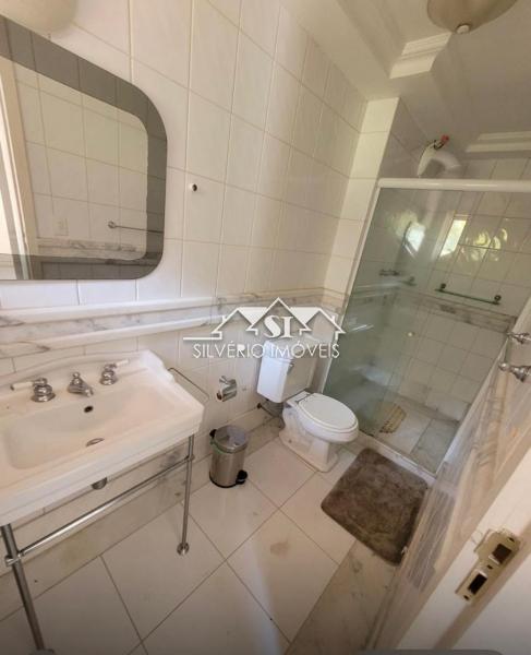 Casa à venda com 10 quartos, 850m² - Foto 4