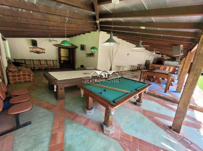 Casa à venda com 10 quartos, 850m² - Foto 2
