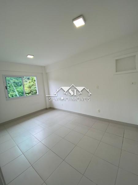 Apartamento para alugar com 3 quartos, 100m² - Foto 17