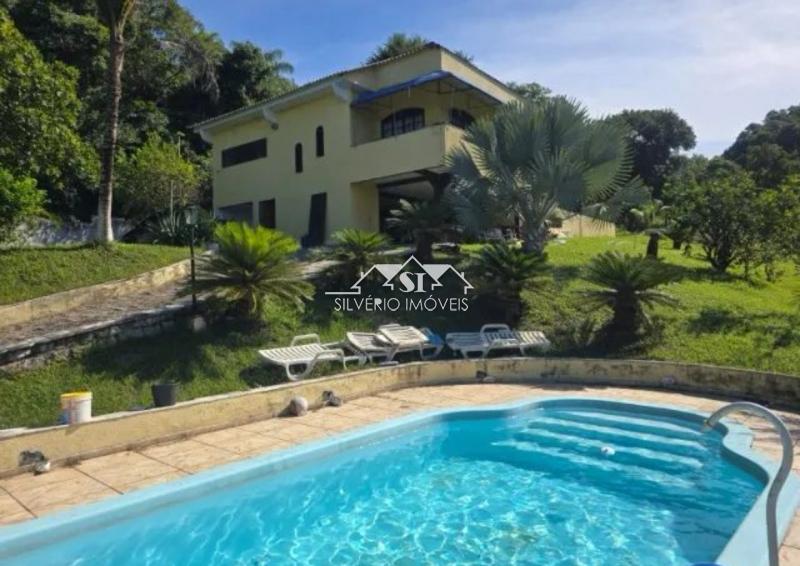 Sítio em Santo Aleixo - Magé/RJ  - 4 Quartos