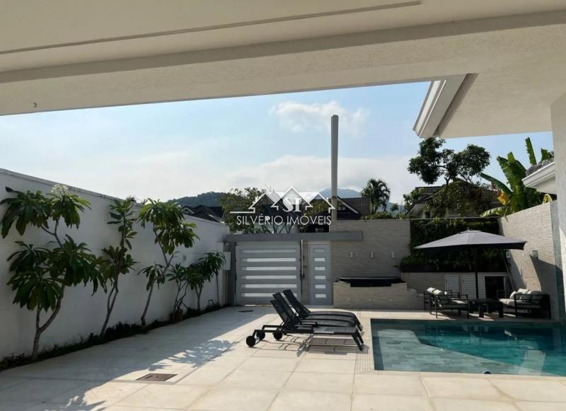 Casa em Barra da Tijuca - Rio de Janeiro/RJ  - 3 Quartos