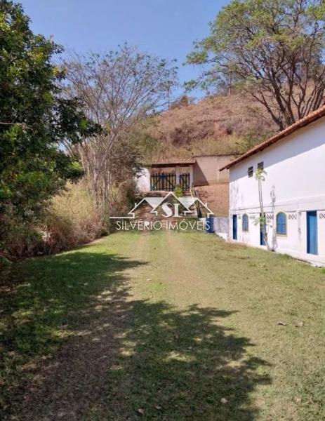 Sítio à venda com 15 quartos, 1000m² - Foto 12