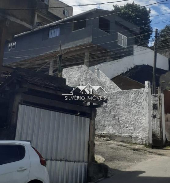 Casa à venda em Valparaíso, Petrópolis - RJ