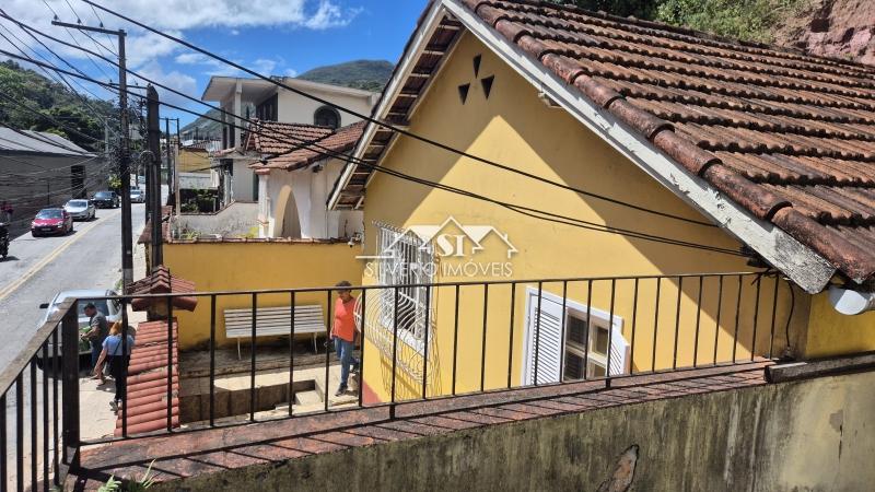 Casa em Castelânea - Petrópolis/RJ  - 4 Quartos