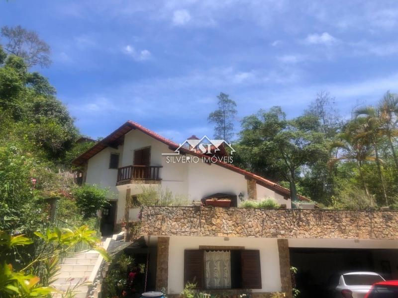 Casa em Nogueira - Petrópolis/RJ  - 3 Quartos