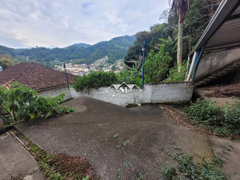 Casa em Mosela - Petrópolis/RJ  - 3 Quartos