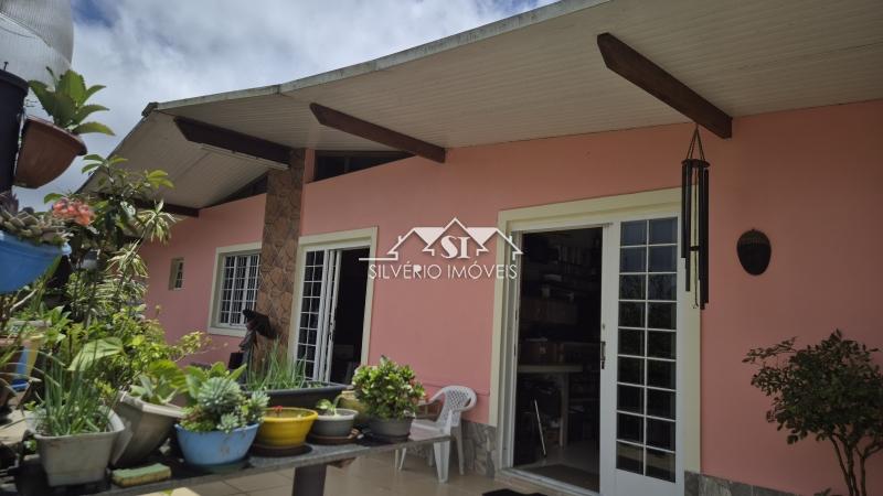 Casa em Castelânea - Petrópolis/RJ  - 3 Quartos