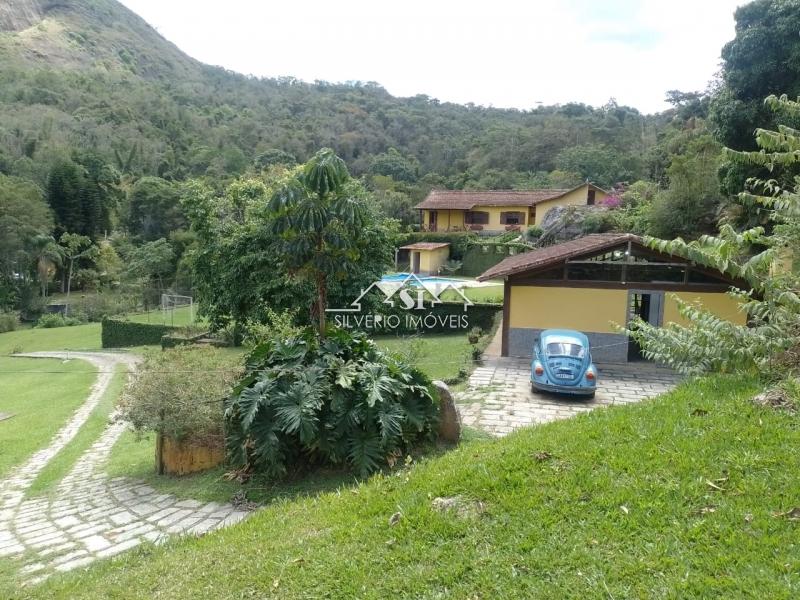 Sítio em Itaipava - Petrópolis/RJ  - 5 Quartos