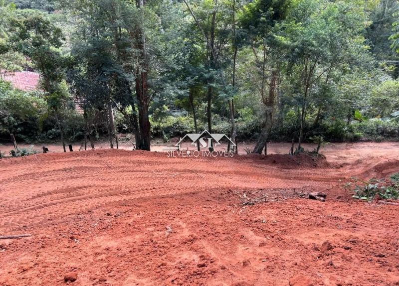 Terreno em Araras - Petrópolis/RJ 