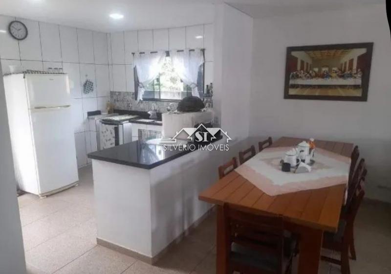 Casa, 3 quartos, 194 m² - Foto 2