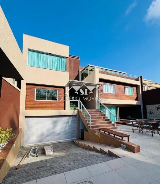 Casa em Barra da Tijuca - Rio de Janeiro/RJ  - 6 Quartos