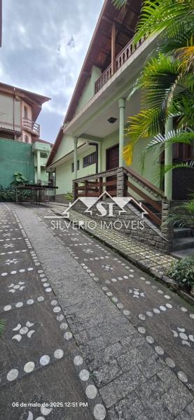 Casa, 4 quartos, 250 m² - Foto 1