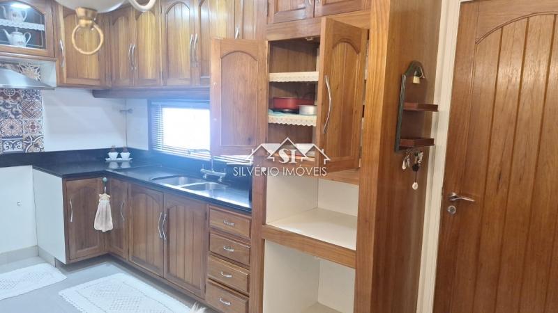 Casa, 4 quartos, 270 m² - Foto 21