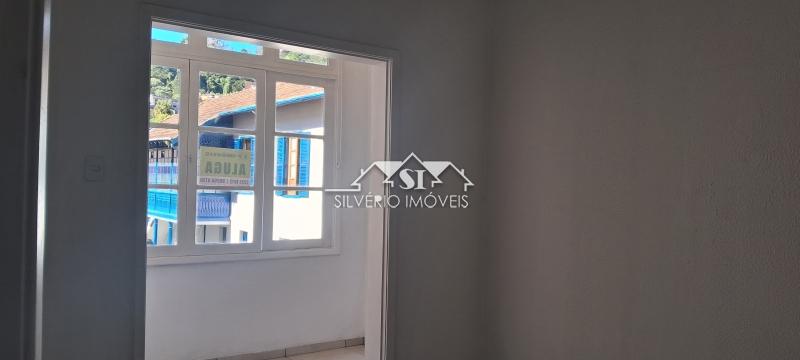 Apartamento para Alugar em Centro, Petrópolis - RJ - Foto 13