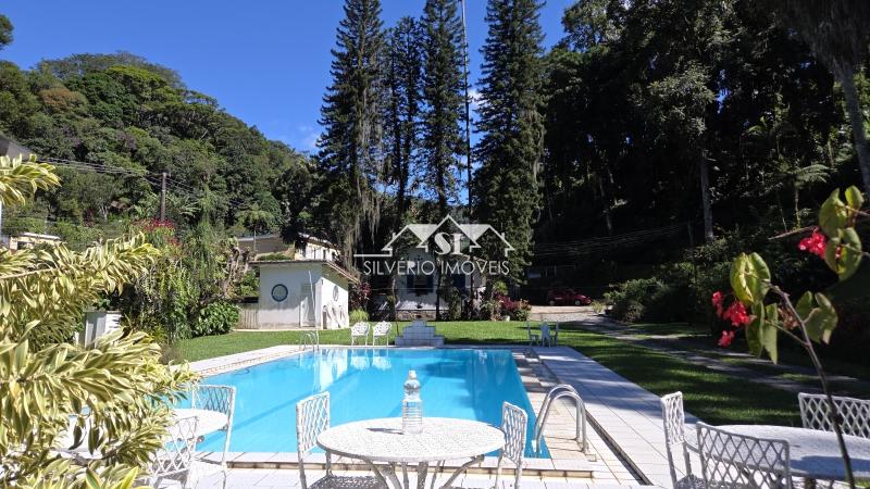 Casa em Castelânea - Petrópolis/RJ  - 11 Quartos