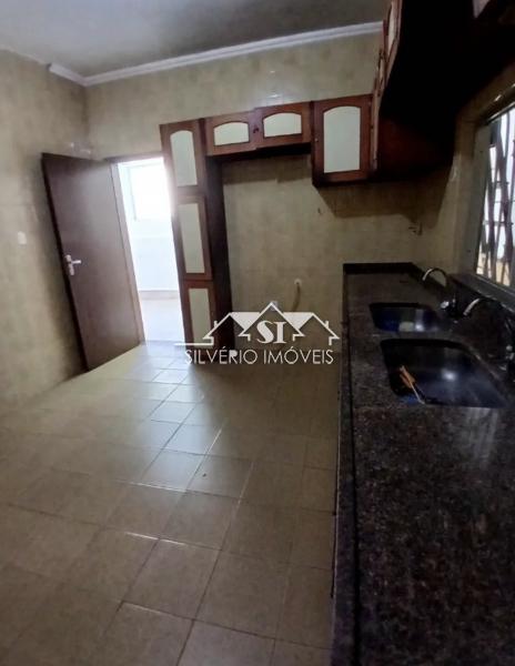 Casa para Alugar  à venda em Cascatinha, Petrópolis - RJ - Foto 9