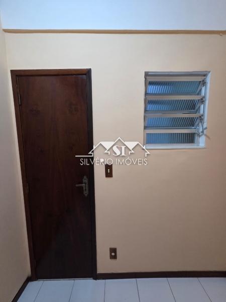 Apartamento para Alugar em Centro, Petrópolis - RJ - Foto 17