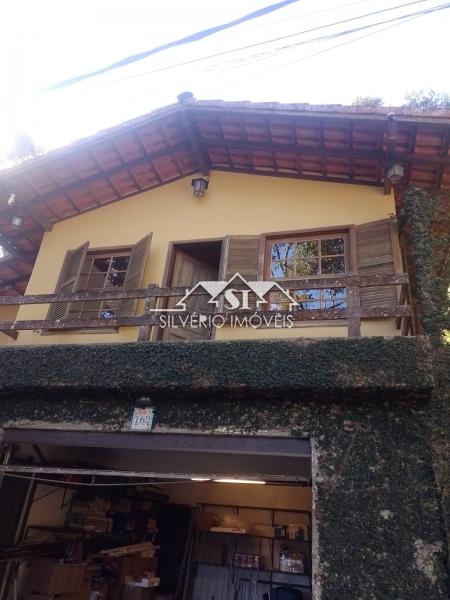 Casa à venda em Itaipava, Petrópolis - RJ
