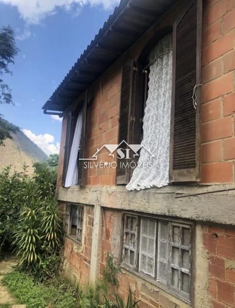 Casa à venda em Retiro, Petrópolis - RJ