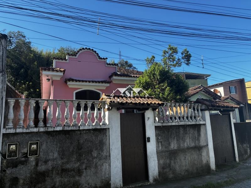 Casa à venda em Chácara Flora, Petrópolis - RJ