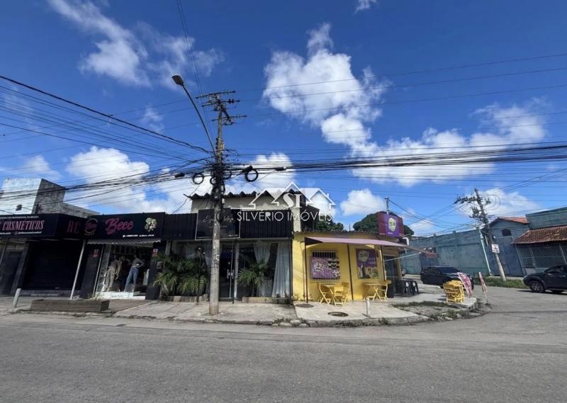 Prédio residencial e comercial em Pedra de Guaratiba - Rio de Janeiro/RJ  - 10 Quartos