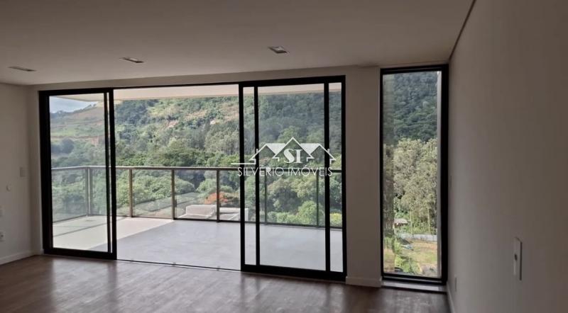 Apartamento à venda em Itaipava, Petrópolis - RJ