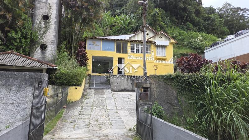 Casa à venda em Coronel Veiga, Petrópolis - RJ