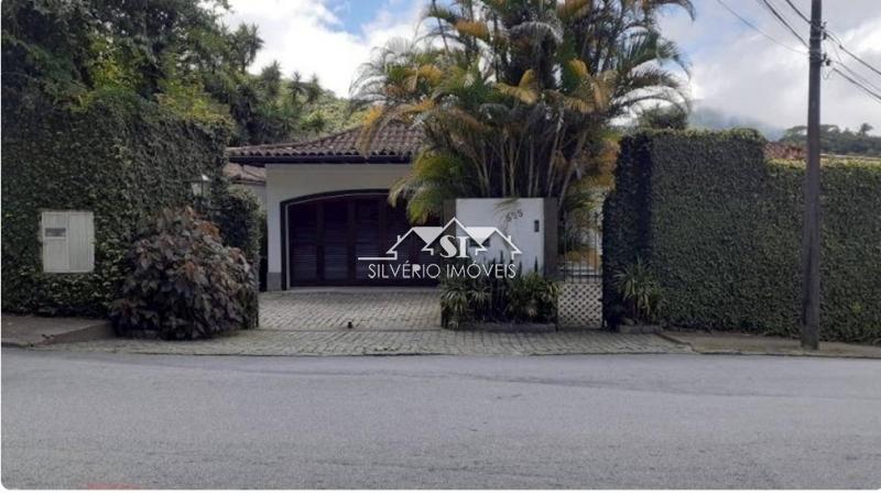 Casa à venda em Valparaíso, Petrópolis - RJ