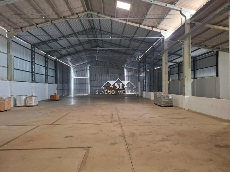 Imóvel Comercial para Alugar em Cantagalo, Três Rios - RJ - Foto 35